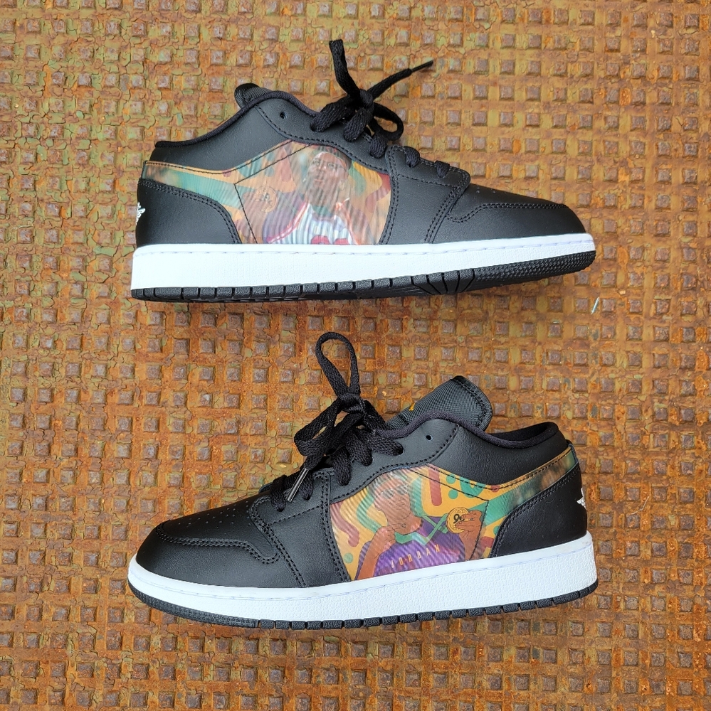 Jordan 1 Low Retro "Hologram" - Picture 7 of 14